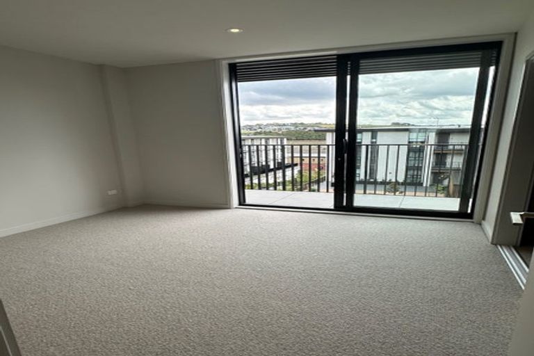 Photo of property in 11b Windlass Street, Long Bay, Auckland, 0630
