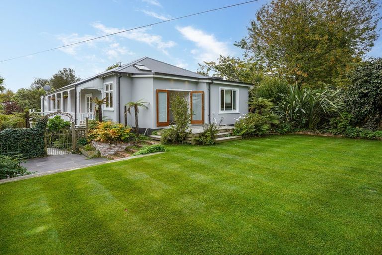 Photo of property in 16 Kinloch Street, St Albans, Christchurch, 8014