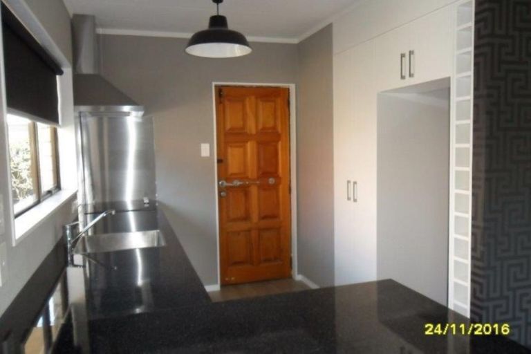 Photo of property in 47 Clare Street, Cambridge, 3434