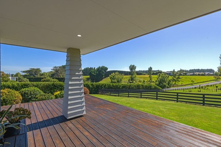 Photo of property in 2 Tutakarae Road, Kelvin Grove, Palmerston North, 4470