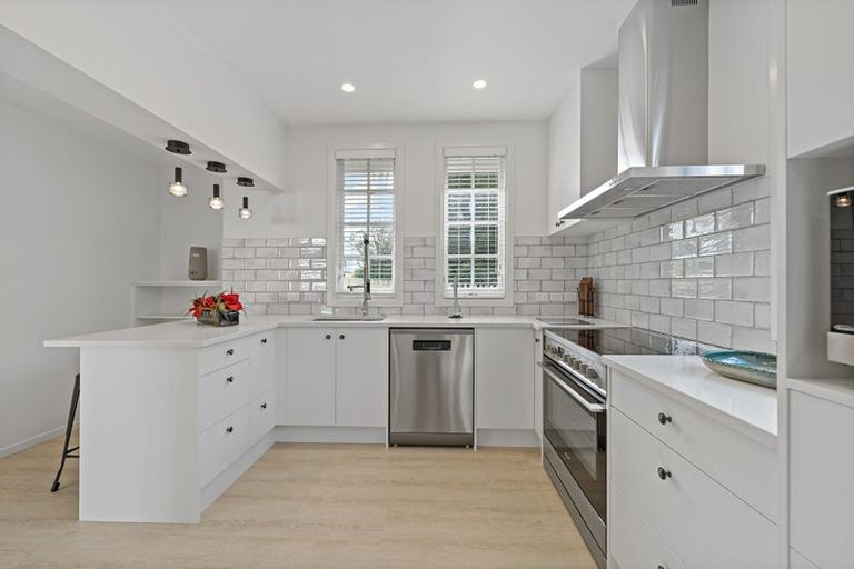 Photo of property in 1/25 James Evans Drive, Northcote, Auckland, 0627