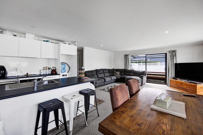 Photo of property in 48 County Drive, Hawera, 4610