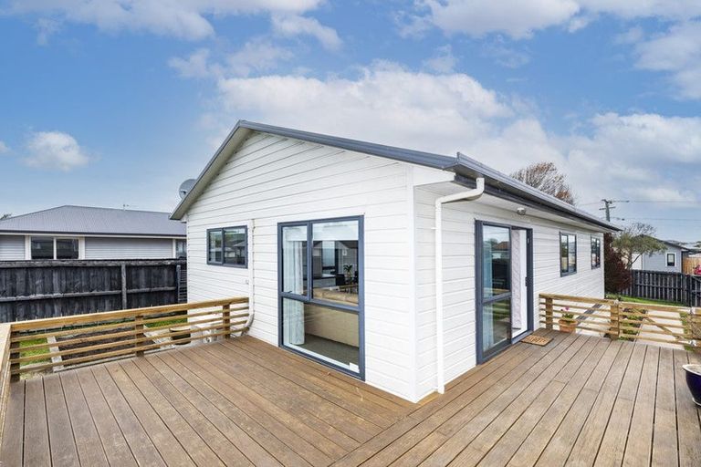 Photo of property in 33 Ottawa Road, Wainoni, Christchurch, 8061