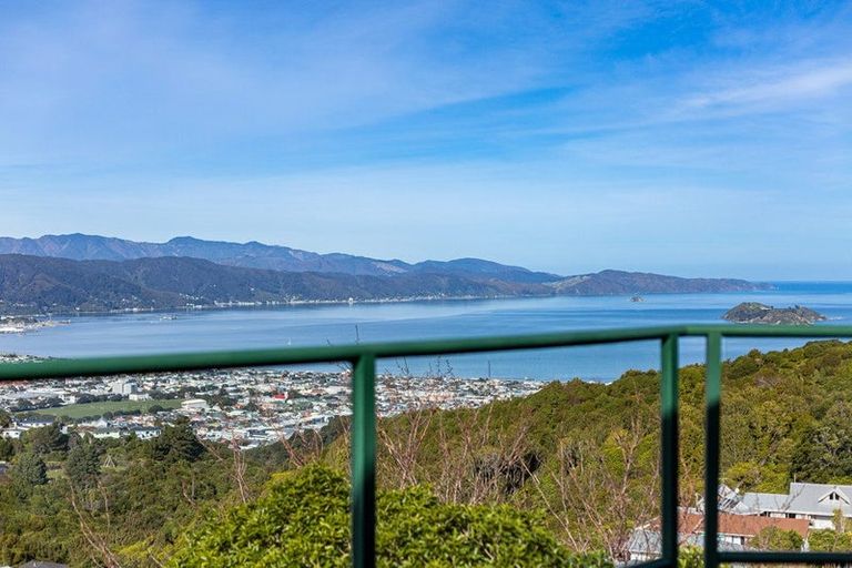 Photo of property in 280 Maungaraki Road, Maungaraki, Lower Hutt, 5010
