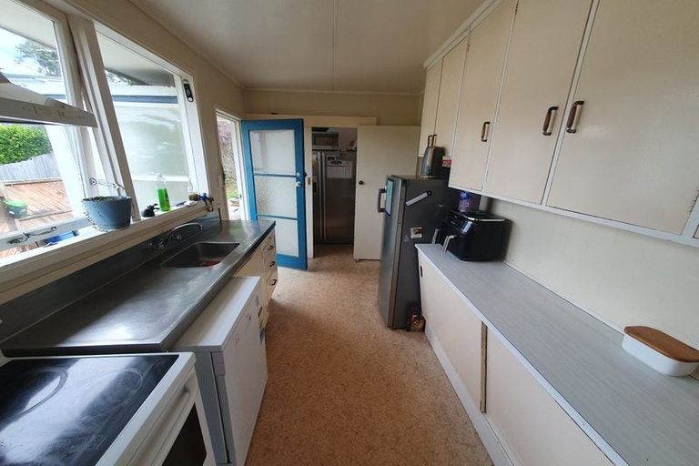 Photo of property in 9 Long Bay Drive, Torbay, Auckland, 0630