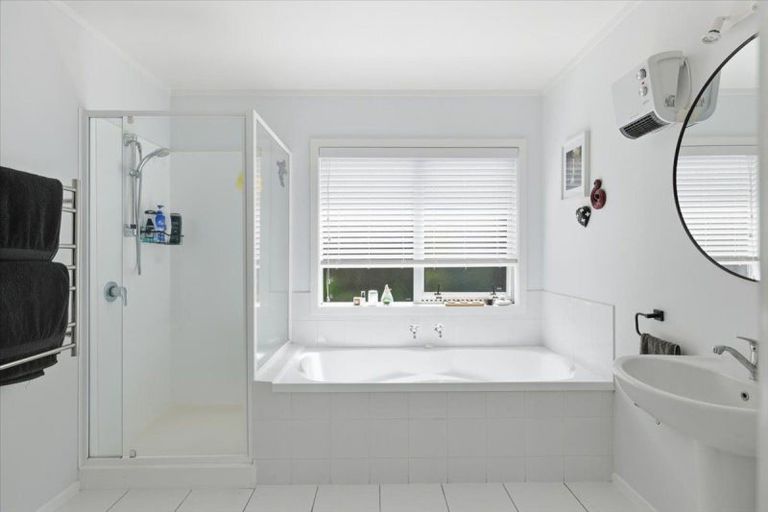 Photo of property in 11 Nautilus Drive, Papamoa Beach, Papamoa, 3118