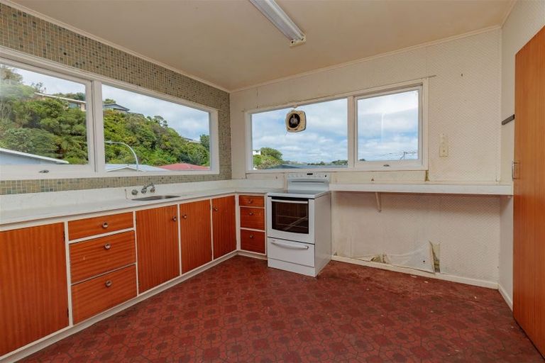 Photo of property in 15 Cortina Avenue, Johnsonville, Wellington, 6037