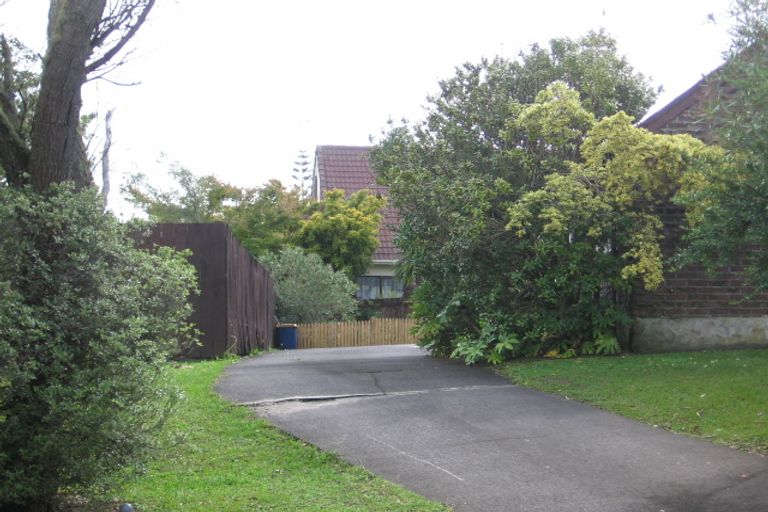 Photo of property in 1/30 Takapu Street, Henderson, Auckland, 0612