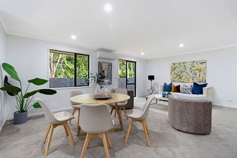 Photo of property in 21a Chelmsley Avenue, Henderson, Auckland, 0612