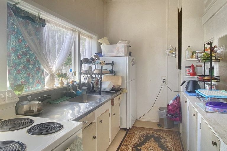 Photo of property in 10 Kamo Road, Regent, Whangarei, 0112