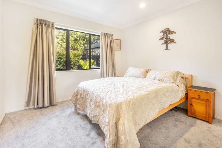 Photo of property in 2 Georgia Grove, Paraparaumu, 5032