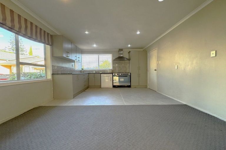 Photo of property in 13 Juniper Road, Sunnynook, Auckland, 0620