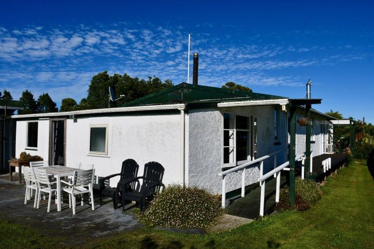 Photo of property in 162 Oparara Road, Karamea, 7893