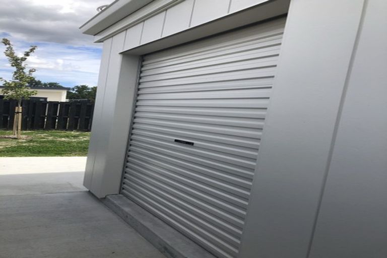 Photo of property in 5 Rahui Street, Strathmore Park, Wellington, 6022