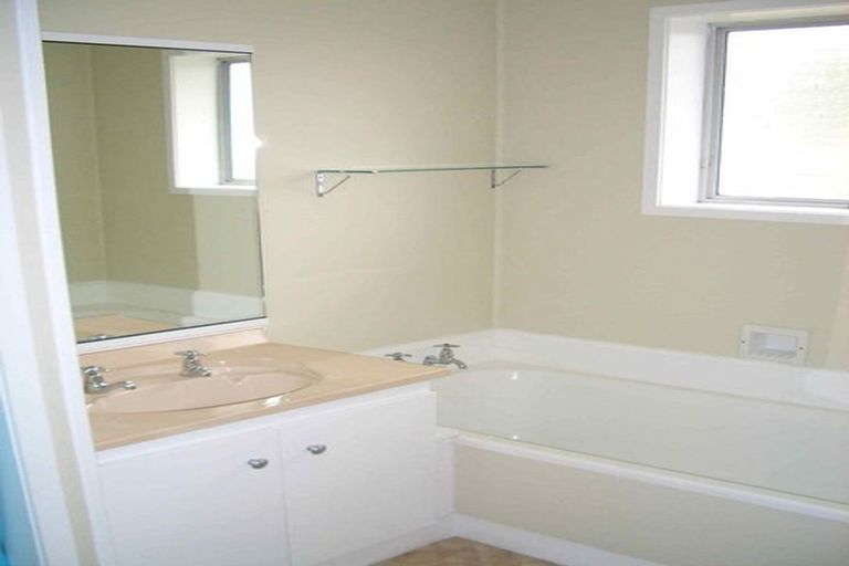 Photo of property in 3/21 Russell Road, Manurewa, Auckland, 2102