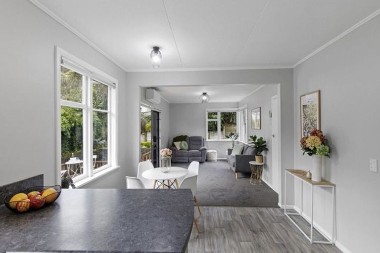 Photo of property in 26 Lowry Crescent, Stokes Valley, Lower Hutt, 5019