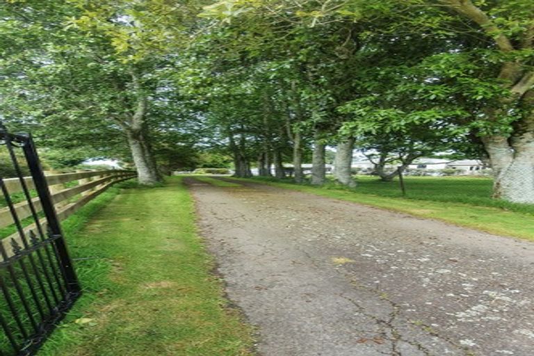 Photo of property in 27 George Street, Eltham, 4322