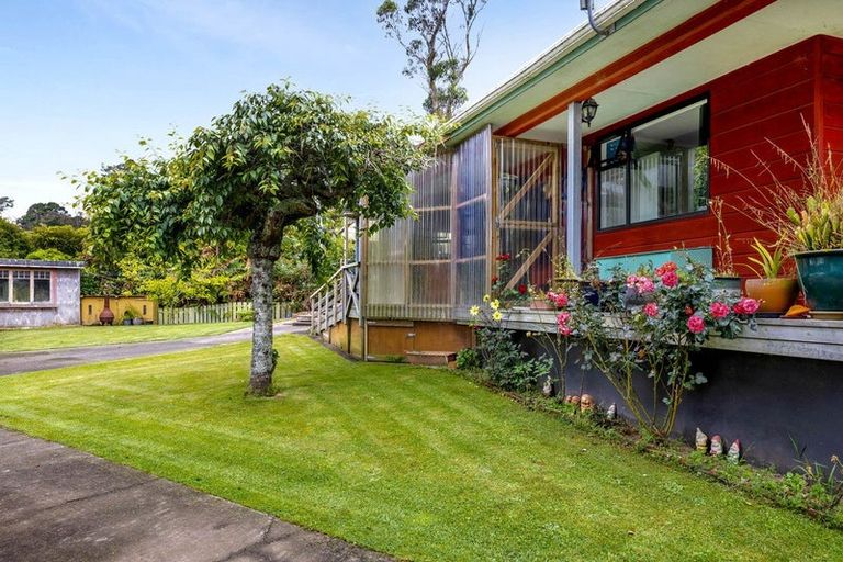 Photo of property in 242 Bridge Street, Eltham, 4322