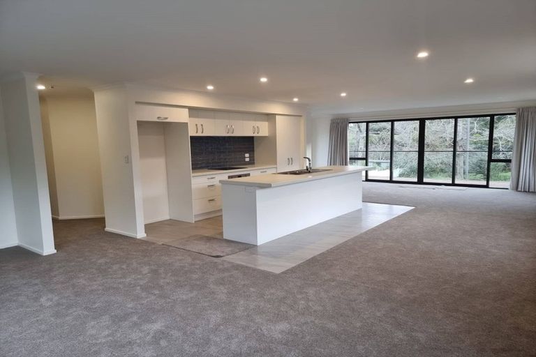 Photo of property in 24 Wautaiti Drive, Riverhead, 0820