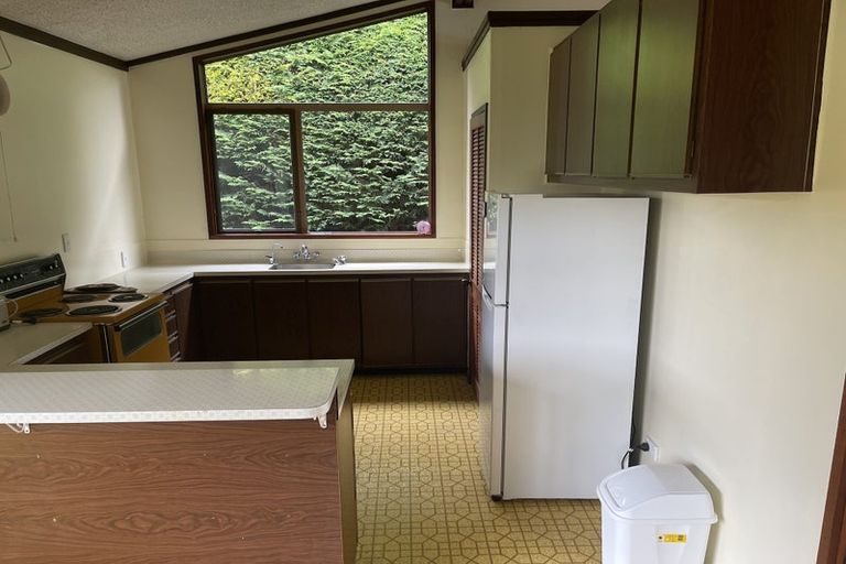 Photo of property in 145 Te Moana Road, Waikanae, 5036