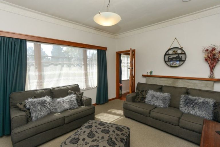 Photo of property in 305a Murdoch Road East, Akina, Hastings, 4122