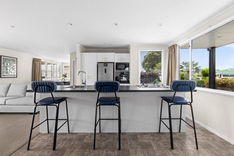 Photo of property in 104 Karaitiana Street, Frimley, Hastings, 4120