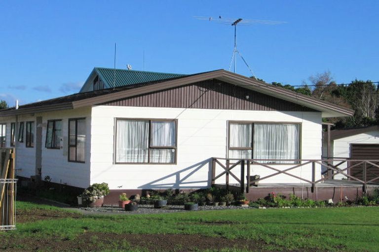 Photo of property in 9 Doment Crescent, Orewa, 0931