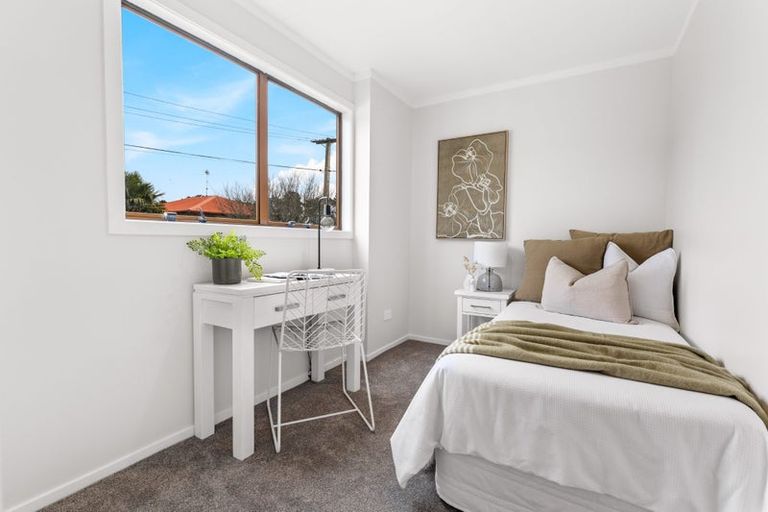 Photo of property in 3/5 Pullum Street, Birkenhead, Auckland, 0626