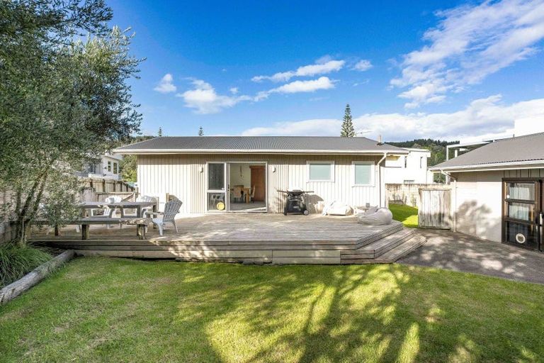 Photo of property in 303b Beach Road, Whangamata, 3620