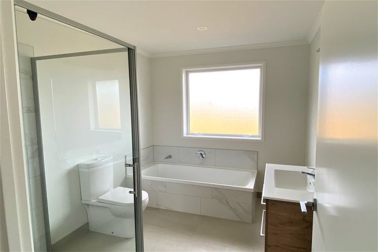 Photo of property in 57 Mclarin Road, Glenbrook, 2681