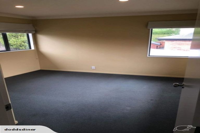 Photo of property in 25 Chippenham Grove, Churton Park, Wellington, 6037