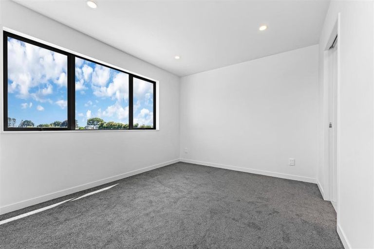 Photo of property in 9 John Gray Street, Papakura, 2110