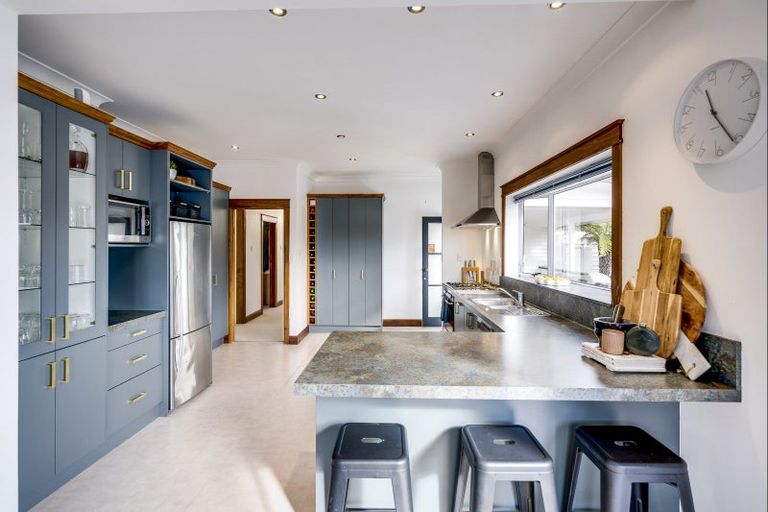 Photo of property in 115 Mcleod Street, Camberley, Hastings, 4120