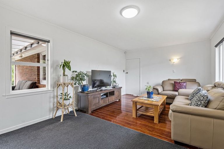 Photo of property in 20 Hamilton Place, Glenfield, Auckland, 0629