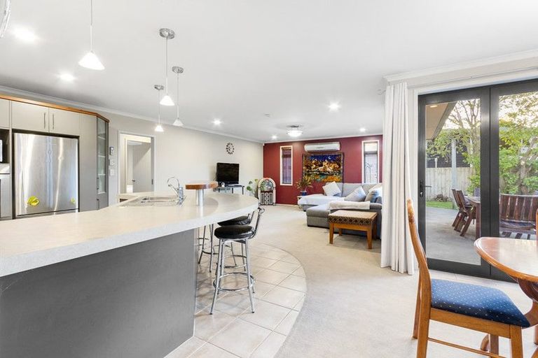 Photo of property in 14 Wiltshire Drive, Huntington, Hamilton, 3210