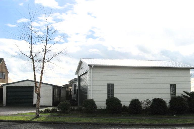 Photo of property in 43 Radiata Street, Fairview Downs, Hamilton, 3214