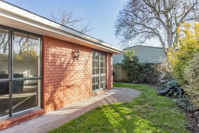 Photo of property in 53a Lionel Street, Avonside, Christchurch, 8061