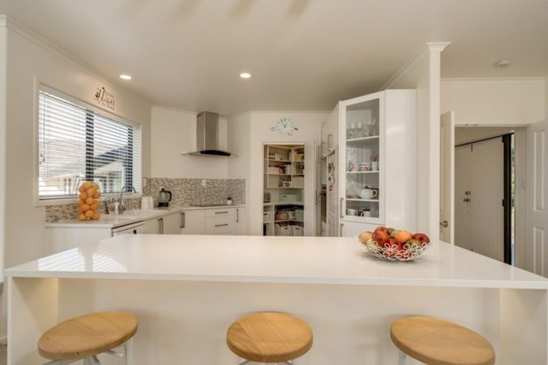 Photo of property in 17 Te Karaka Drive, Te Puna, Tauranga, 3174