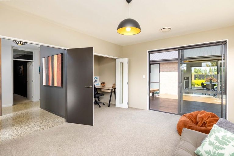 Photo of property in 65 Metehau Street, Marshland, Christchurch, 8083