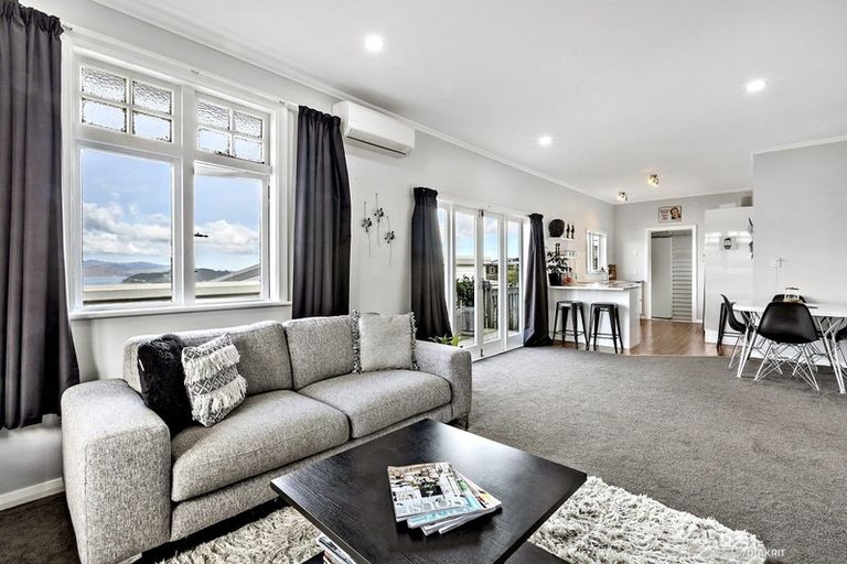 Photo of property in 22 Mandalay Terrace, Khandallah, Wellington, 6035