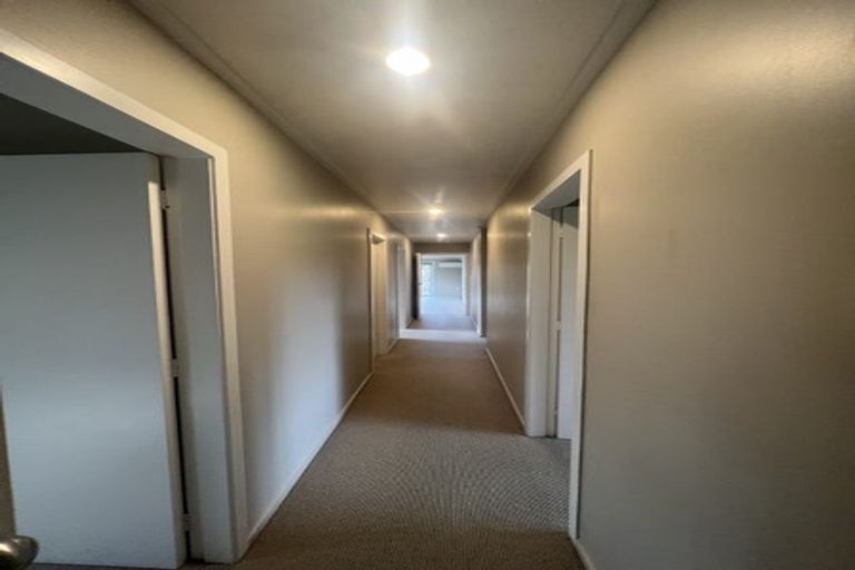 Photo of property in 8 Fleming Place, Chedworth, Hamilton, 3210