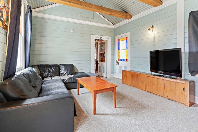 Photo of property in 63 Brandon Street, Featherston, 5710