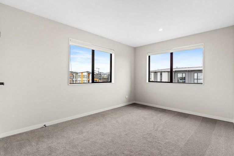 Photo of property in 3 Treloar Crescent, Hobsonville, Auckland, 0616