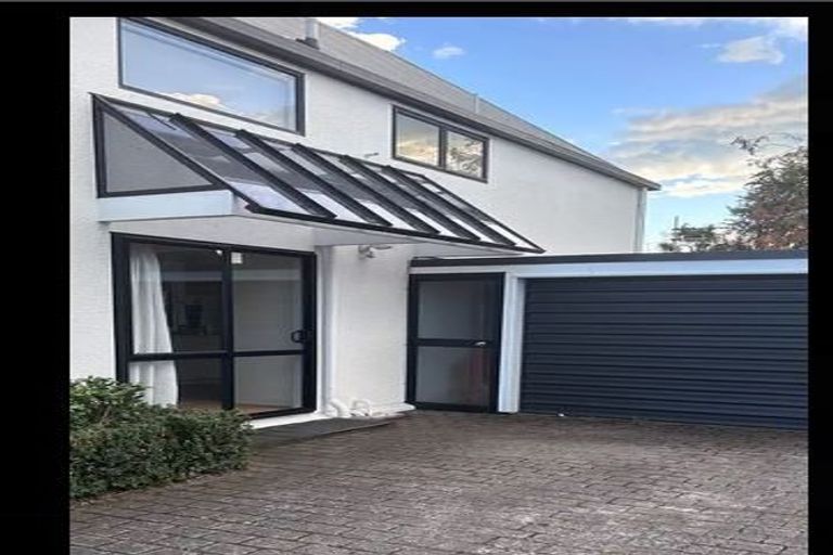 Photo of property in 2/14 Taylors Avenue, Bryndwr, Christchurch, 8052