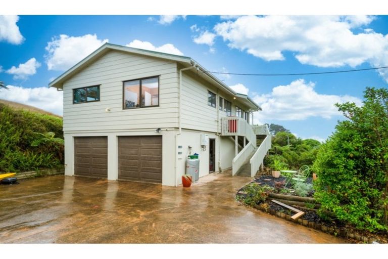 Photo of property in 18 Shelly Beach Road, Shelly Beach, Helensville, 0874