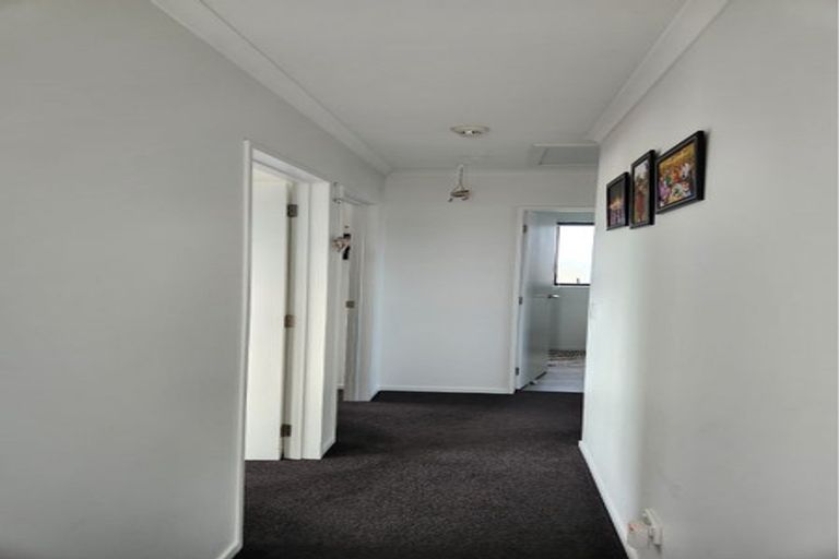 Photo of property in 9 Mccrorie Road, Wigram, Christchurch, 8025