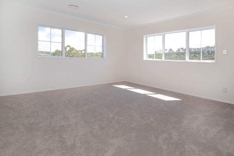 Photo of property in 31 Takurua Terrace, Orewa, 0931