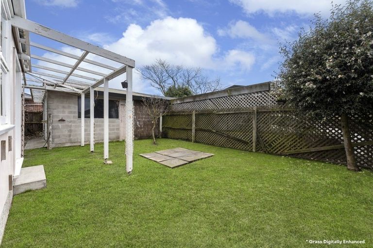 Photo of property in 44 Bevington Street, Avonhead, Christchurch, 8042