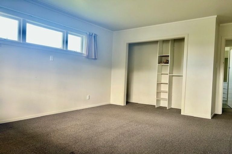 Photo of property in 11 Domett Street, Waitara, 4320