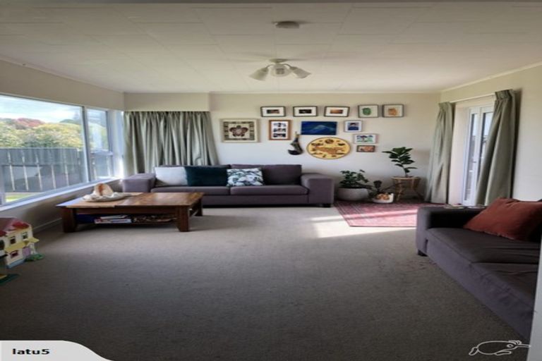 Photo of property in 1159 Devon Road, Bell Block, New Plymouth, 4373
